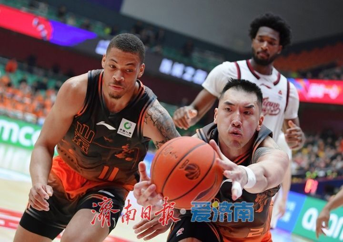 山东男篮惨败浙江稠州银行 双外援强势主导胜负