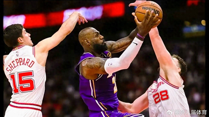 41岁詹姆斯逆风翻盘助湖人取胜