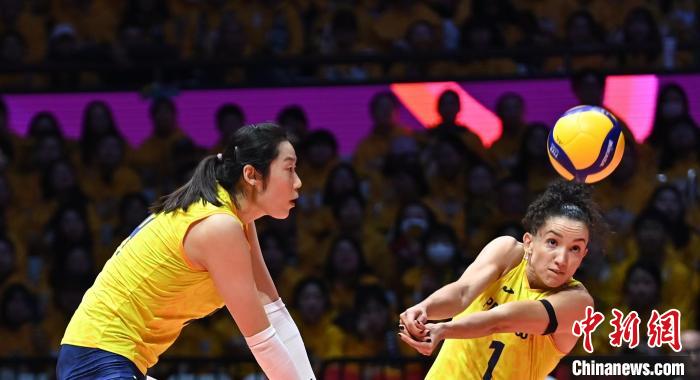 科内利亚诺女排3-0横扫天津夺冠，天津女排摘银