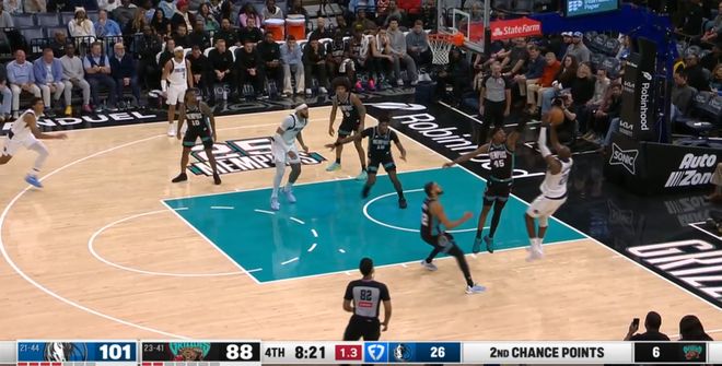 米德尔顿替补轰35+创四年来新高 独行侠客场力克