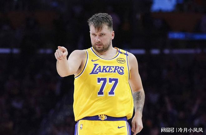 肯纳德绝杀三分助湖人九连胜 詹姆斯生涯常规赛