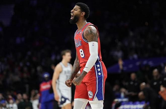 76人逆转魔术晋级季后赛 马克西砍31分成头号功臣